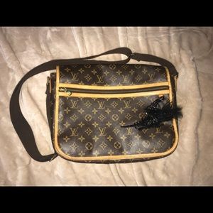 Louis Vuitton Messanger Bag